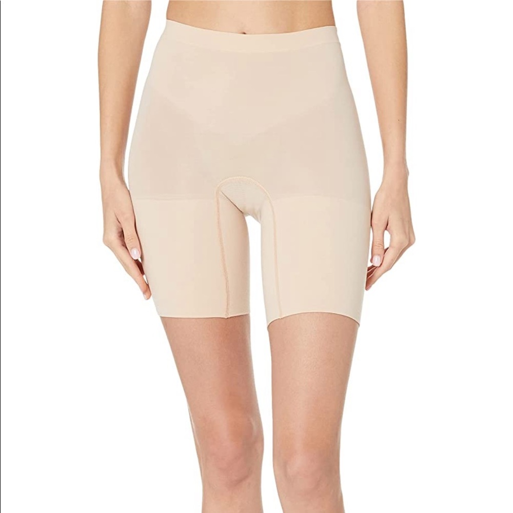 New SPANX Women's Nude Power Shorts